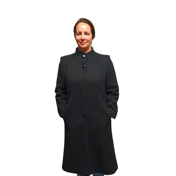 Vintage 100% virgin wool black mid calf length dress coat. - Picture 1 of 10